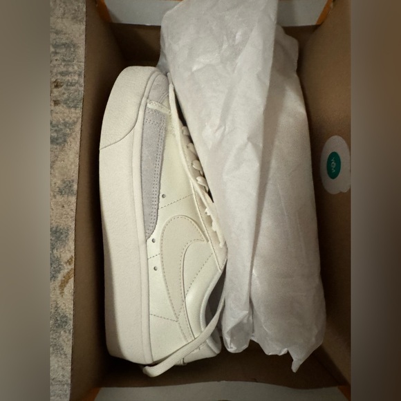 Nike Blazer Low Platform Sneakers - Picture 2 of 5